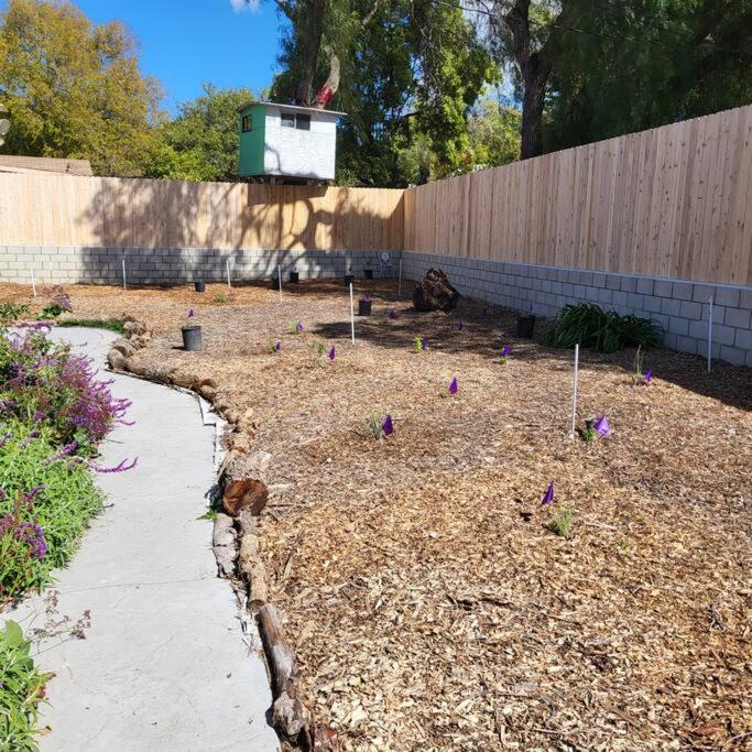 Bouganvilla 4-bedroom, 2-baths, Single Family House Thousand Oaks