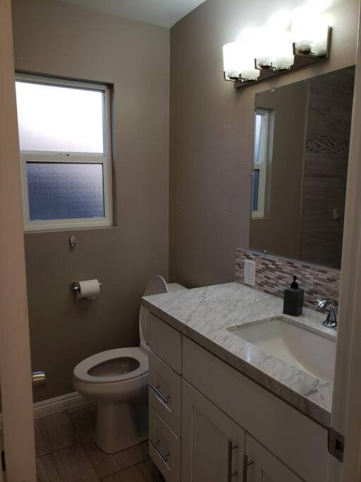 Bouganvilla 4-bedroom, 2-baths, Single Family House Ferienhaus Thousand Oaks